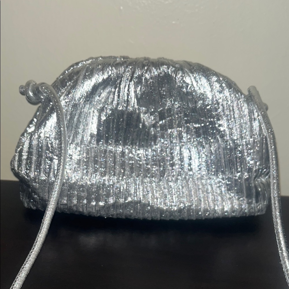Moda Luxe Elegant Silver and Black Handbag Also changes into clutch with ease.